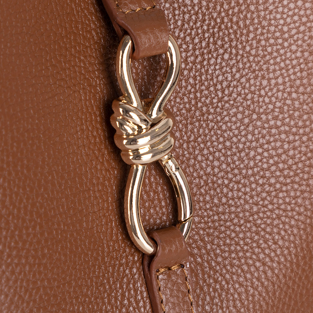 Azura Women’s Leather Shoulder Bag – Genuine Leather Handbag for Everyday Elegance | Minimal & Handcrafted